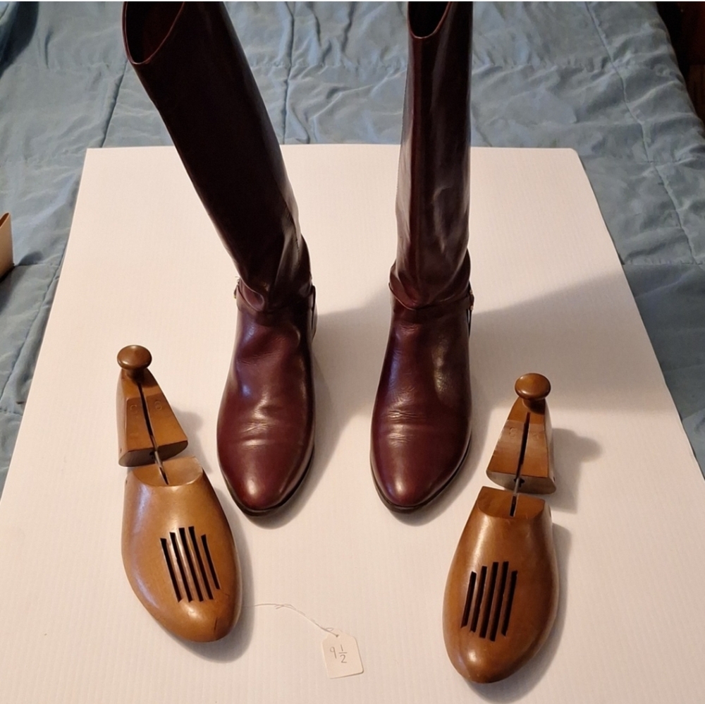 💜VINTAGE💜 ETIENNE AIGNER Alexis Equestrian Boots in Cherry Brown 🍒